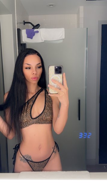 Petite Nympho 🤪