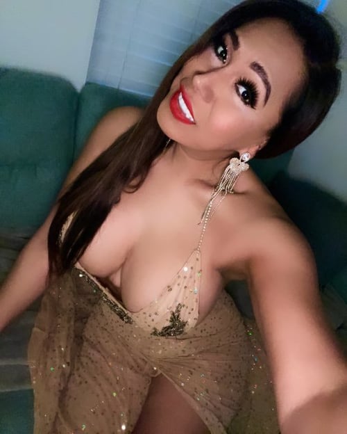 Super sexy Latina