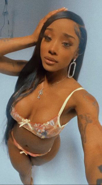 New here In town LETS HAVE FUN 🤩