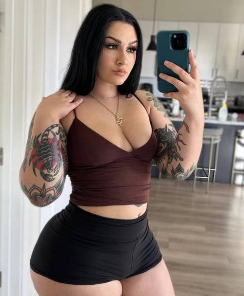 I’m available for Incall & outcall service including FaceTime 🍑😋🍆
