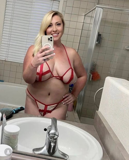 5716226936 Horny and Naughty girl that’s love squirting, Real, Honest and a Professional.