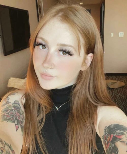 I’m available to fuck HMU IG: jenny_fer202020 or Text me at: (380) 255-1689