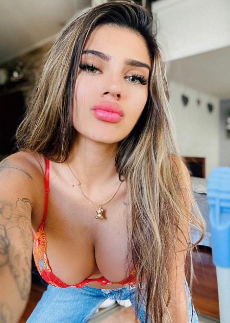 HOT LATINA IN MIAMI😘❤️‍🔥✨