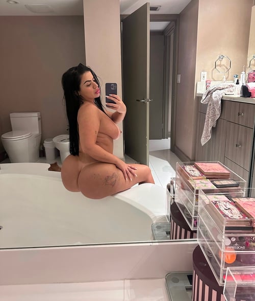 I’m available for hookup 💯 No scam 🔞🚫 No Law Enforcement ⛔️