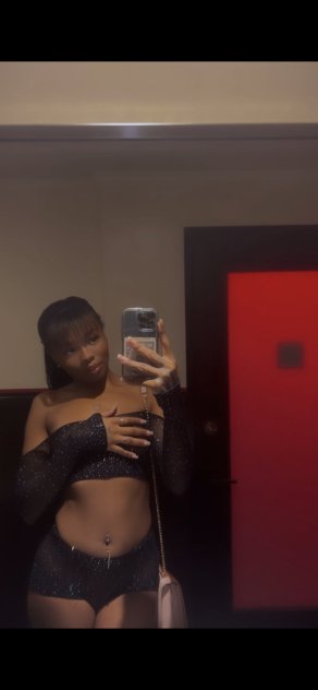 COME SEE MISS DESTINEE AKA MISS PEACHES FOR A GREAT REMEMBERABLE TIME!