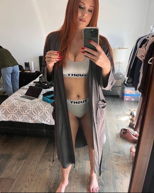 I’m available to meet up now Incall and outcall
