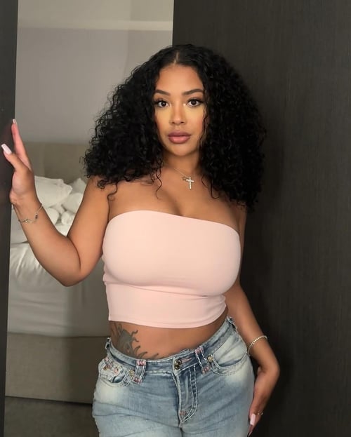 I know why you're here baby! Let mami spoil you ๐