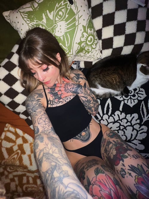 Hookup available