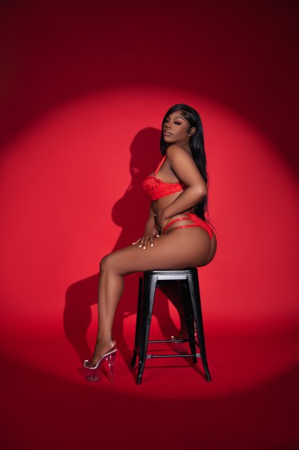 Nuru goddess