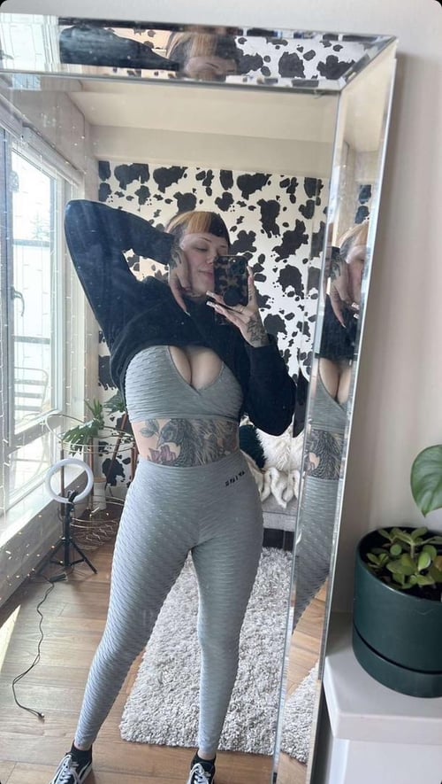 I’m AVAILABLE FOR HOOKUPS🍑 TEXT ME: +1 (984) 286-0841 Instagram: bella_kate5117