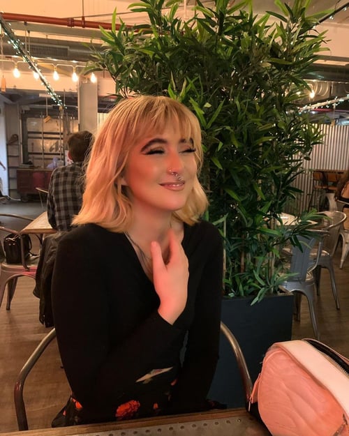 I AM AVAILABLE FOR BOTH INCALL AND OUTCALL SERVICE