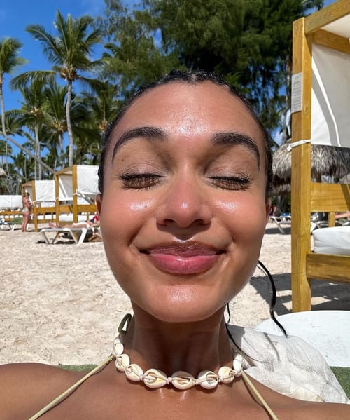 I am always in a cheerful mood and always creamy don’t hesitate to text me🥰🥰