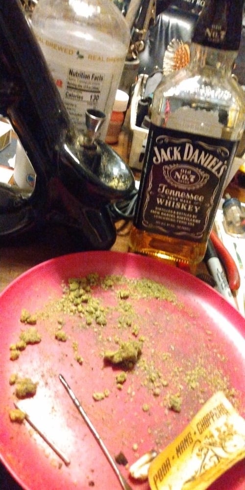 🍆🍑Escort Sells Weed & Drugs !!! percs 💦 CUm 💦 Fuck me baby !!🍑🍆Text me +1(270)948-0341