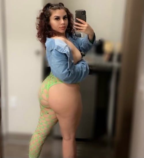 SEXY COLOMBIANA Ready to Fulfill Your Fantasies