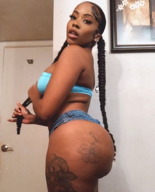 Available for fun play 🫦🍑 Near Atlanta airport