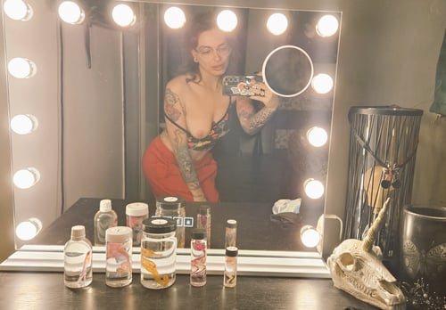 I’m Loretta ,Always ready and seeking DISCREET no strings sex encounters.