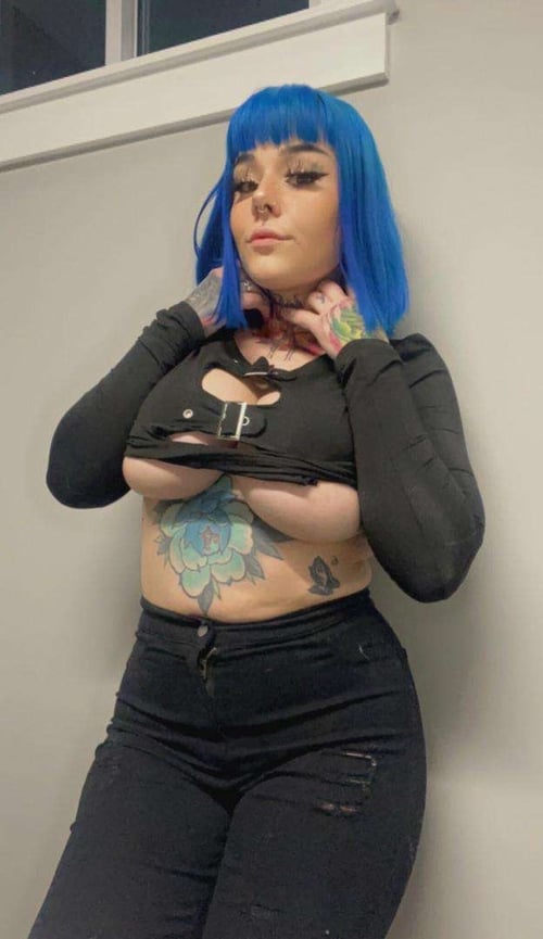 HEY DADDY MEET THE NEW HOTTEST GIRL IN TOWN, IM DOWN TO OFFER YOUR WILDEST SEX FANTASY💦🍆