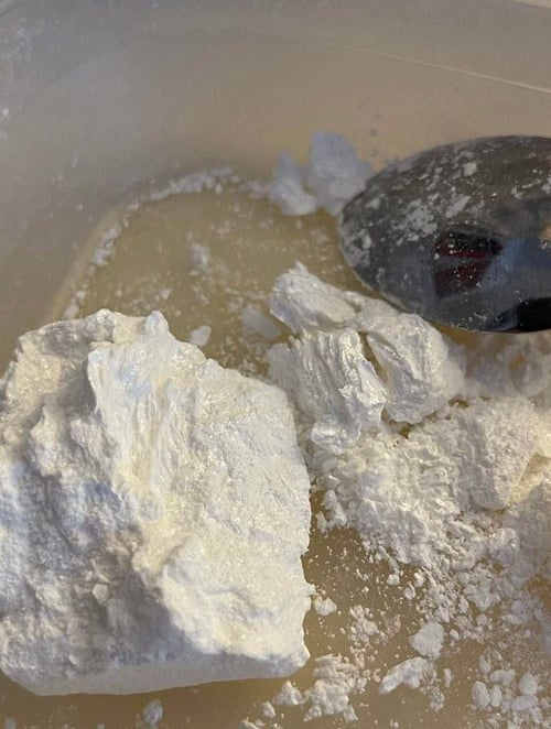 I’m Angela🍑🍆 , I sell Drugs❄️💊&weed Add Me For hoookup,couples fun,Bdsm🤩
