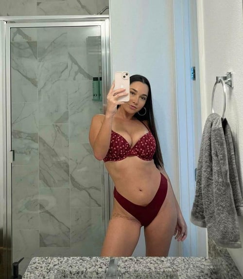 Horny as f**k, need a naughty d*ck to ride the hell out of me