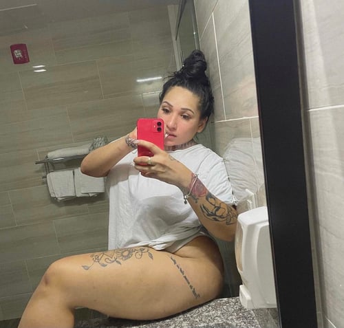 Down to satisfy your sexual fantasies 😍😘😈
