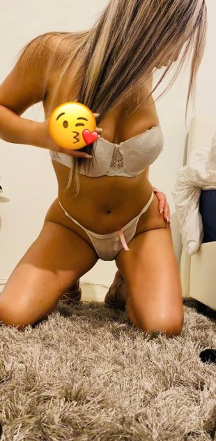 Nueva y Apretadita (786) 940-9038 Llamame
