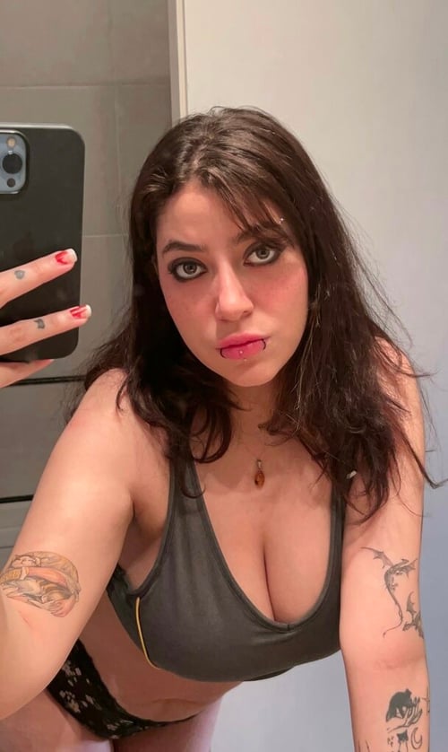 I available for sex anywhere , I take raw bareback oral 🍑and i party 🫶