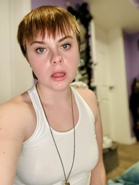 I do FaceTime Show & I sell Hot content add my snap:-anna042801