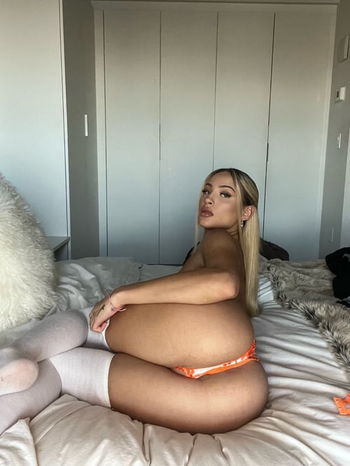 I AM AVAILABLE FOR BOTH INCALL AND OUTCALL SERVICE