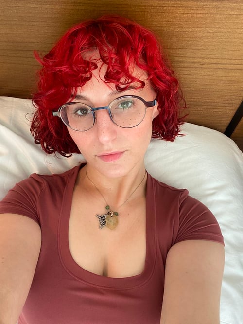 I offer affordable massage with sex I’m professional discreet and genuine