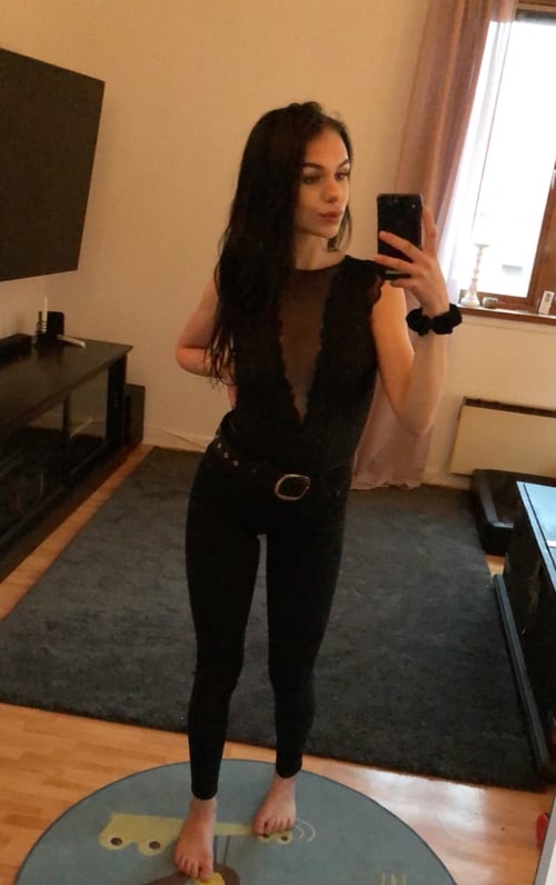 I am down for hookup