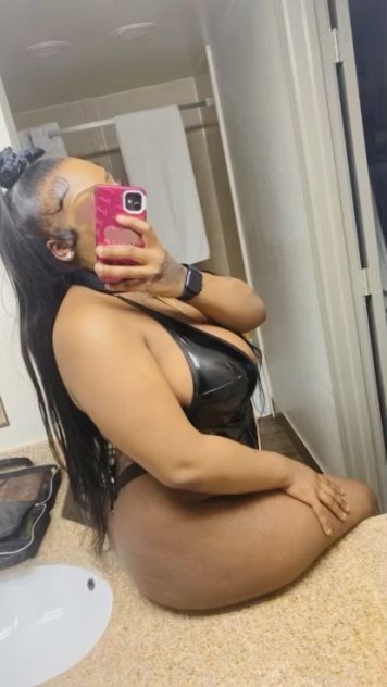 New Girl IN Town Hour (INCALL) SPECIAL Pretty in town lookin for a gre