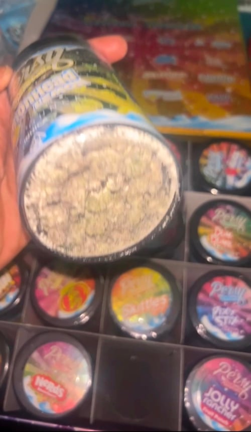 🍆🍑Escort Sells Weed & Drugs !!! percs 💦 CUm 💦 Fuck me baby !!🍑🍆Text me +1(270)948-0341