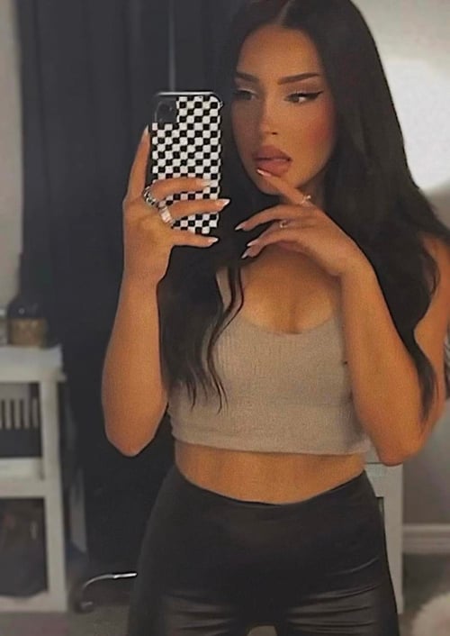 Hotel Friendy, Hispanic Beauty! Currently Doing Outcalls!