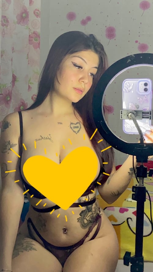 Telegram: lyssagurl 👅🍆💋i squirt 💦 and ready for fun