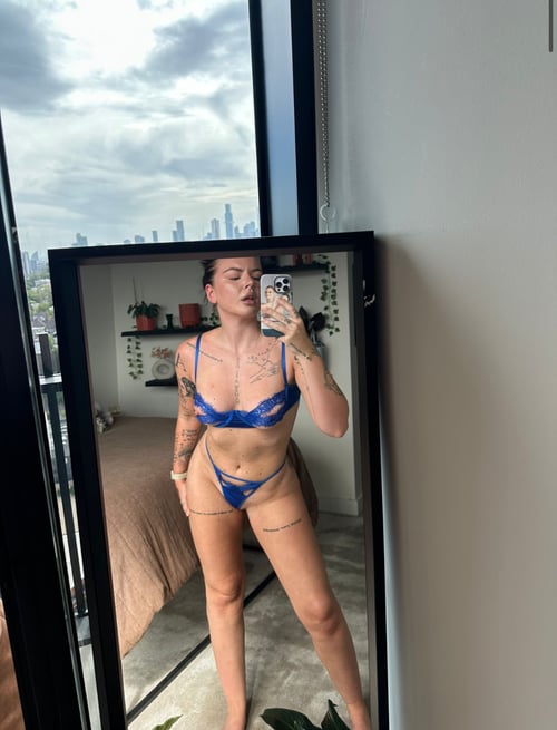 Hot Sexy Brunette 👱♀️wants Raw Sex👅💦😝🍑Hookup: hit me on snap @a_da1260 or insta @tijani6122