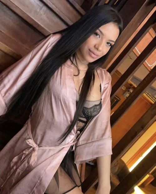 COME HAVE SOME UNFORGETTABLE SEXUAL SATISFACTION HERE. REAL AND HONEST