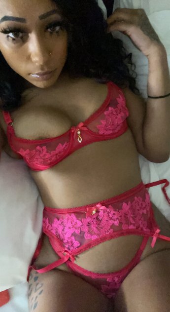 PUURRRRR- fect 🐱Tight GRIP available now 💋💕🌸 🤫
