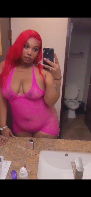 Curvy Goddess