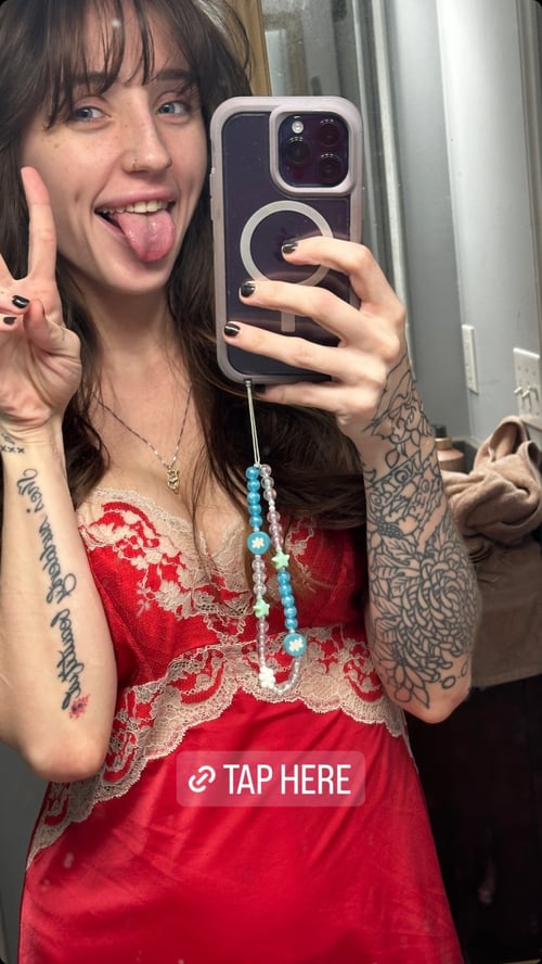 I sale smoke and drugs 💋🍑🍆💦❤💋 Are you ready to have fun with the new sexiest girl👩💼in town