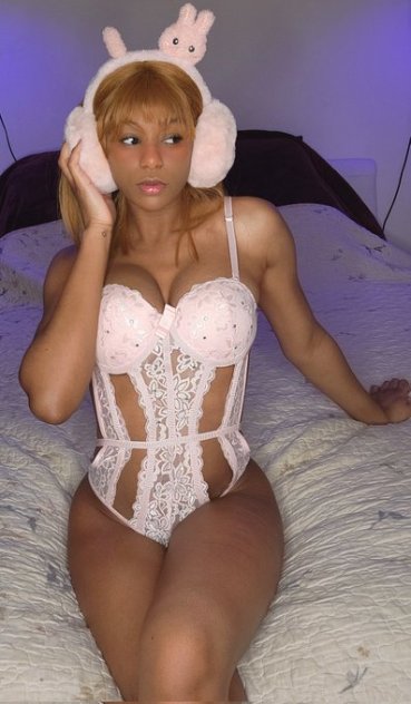 I’m available for both incall or outcall text 6194387565