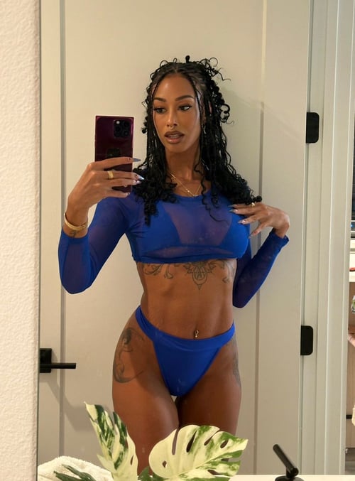 Hard day at work, or just up late and bored? Let me turn your night in😍