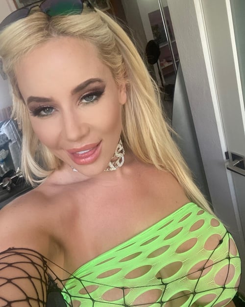 ©️🇺🇸🪭Seeking pleasure and an exciting experience 🥰🍆 🍑❓Look no further +1 (380) 245 8764