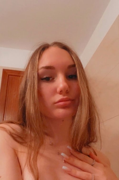 Hi I'm Molly Hmu 🤙 if you're down to meetup 🏧 💦🌚 (386) 222-1922