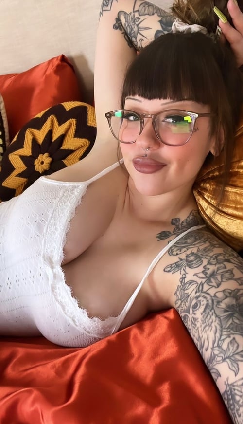 Hello hook up for Incall and outcall services for unlimited Pleasure