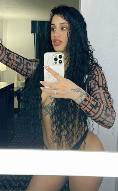 Chica caliente y bella 👄😋