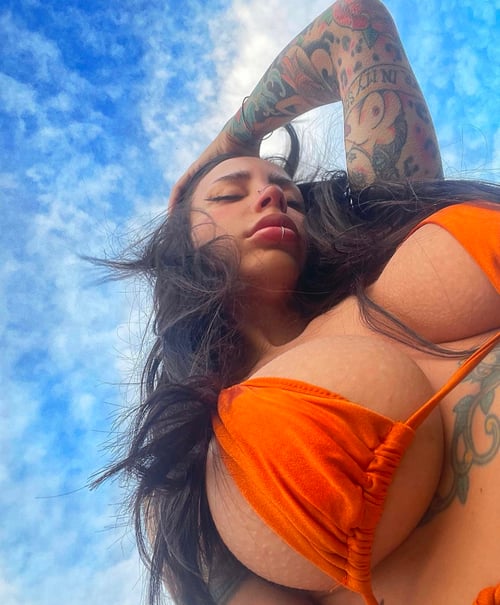 Hi I am sexy🌷 I will make you feel happy😘text +1 406-953-4642