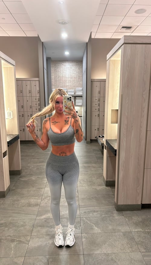 CASH ACCEPTED, SEXY ESCORT AVAILABLE FOR BOTH INCALL AND OUTCALL FUN