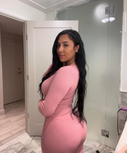 Available Call me Now 100% Real Latina Beauty !