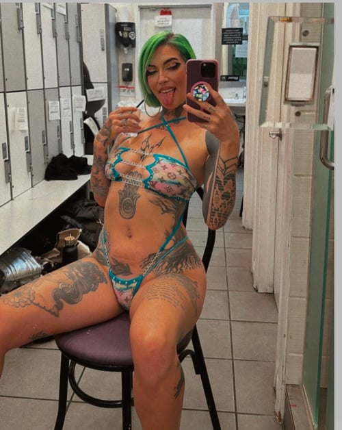 Available for hookup Text me on 2702454413 let's fuck