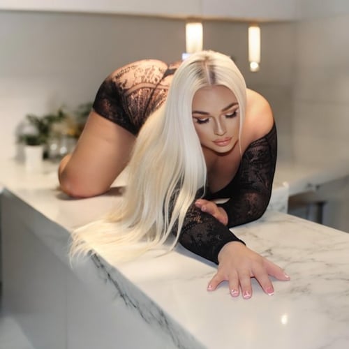 Wet & Juicy PAWG Barbie